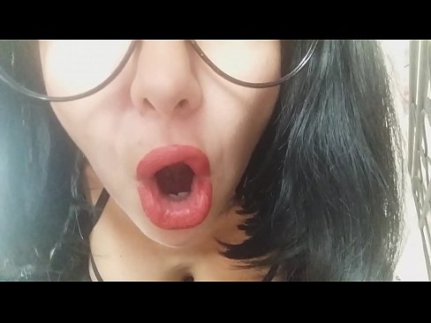 ❤️ Skat, din stedmor vil ikke lade dig gå i skole i dag ... Jeg har for meget brug for dig... ❌ Fucking video at da.zoomporno.ru