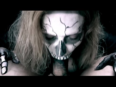 ❤️ Dæmonisk pige suger pik med sin sorte mund og sluger sperm. ❌ Fucking video at da.zoomporno.ru